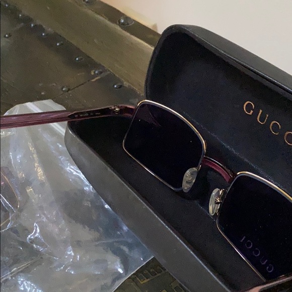 Gucci Accessories - Gucci retro sunglasses